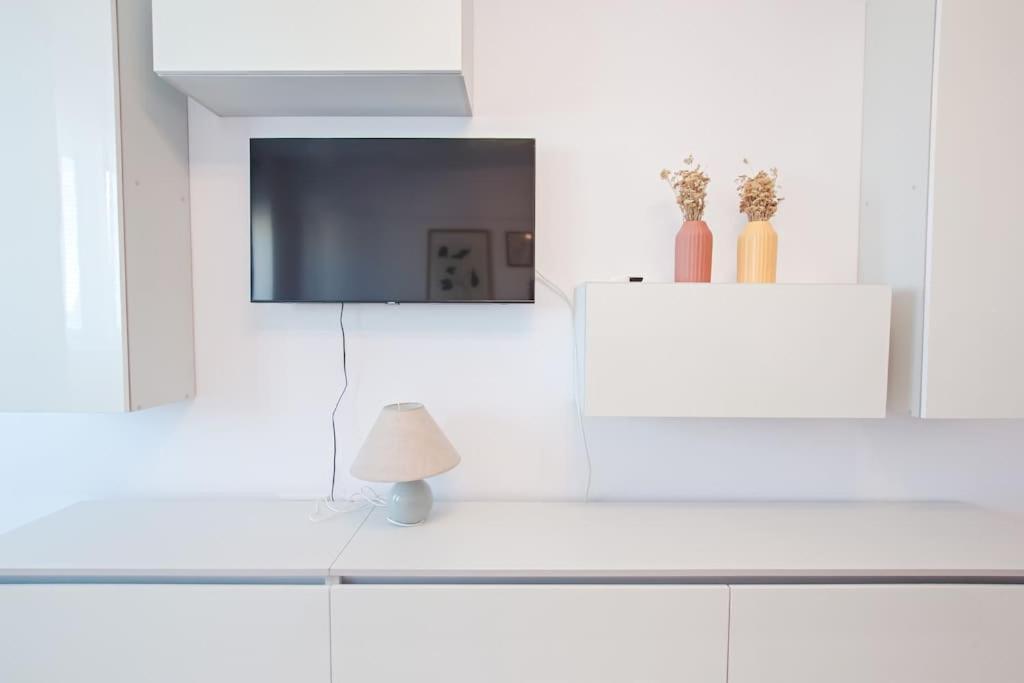 Apartment Reverie Silent & Intimate